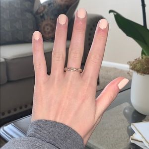 Pandora rose gold sparkling twisted lines ring